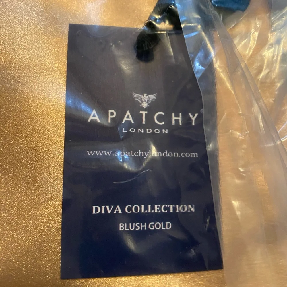 Apatchy Large Pouch NIB Blush Gold‎